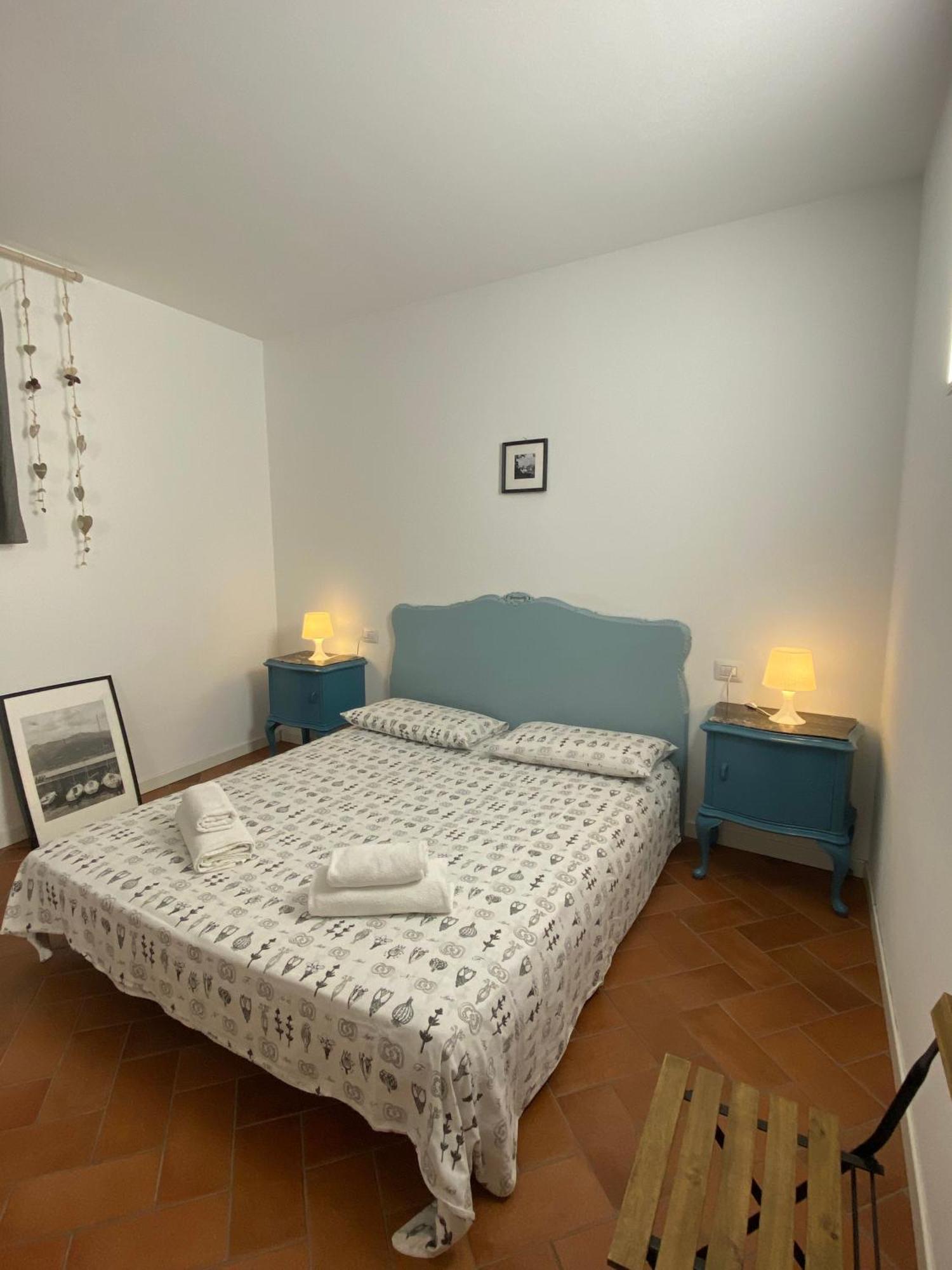 Holiday House Alla Torre Манделло-дель-Ларио Экстерьер фото